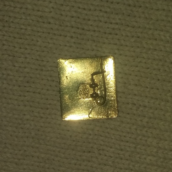 Extreamy rare Vintage button from Hong Kong prior to 1940. - Picture 3 of 3